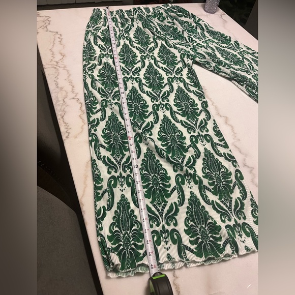 Bali Adventures Pant Set - Picture 13 of 13